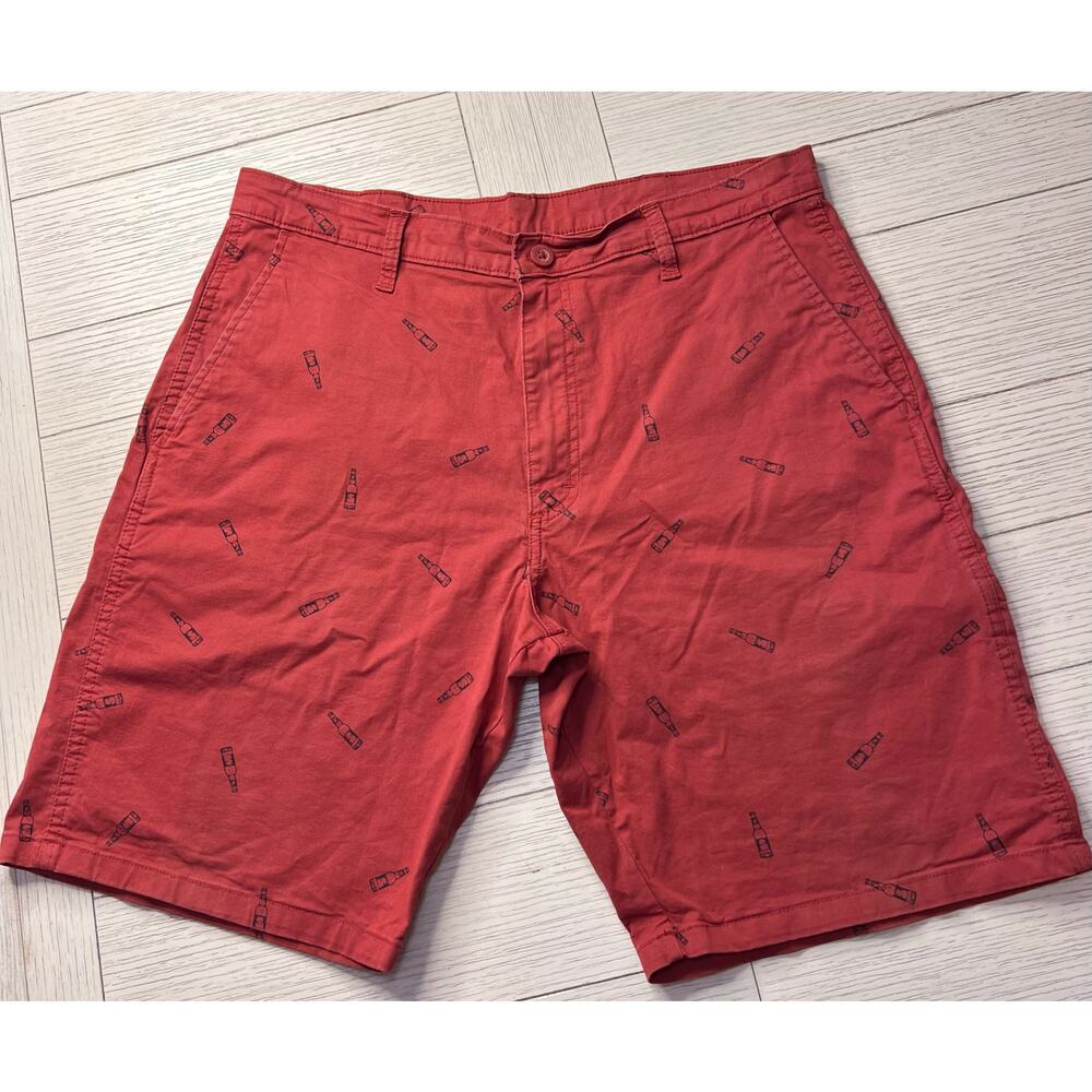 Wrangler men’s rust red beer bottle‎ brushed cotton casual shorts. Size 34.